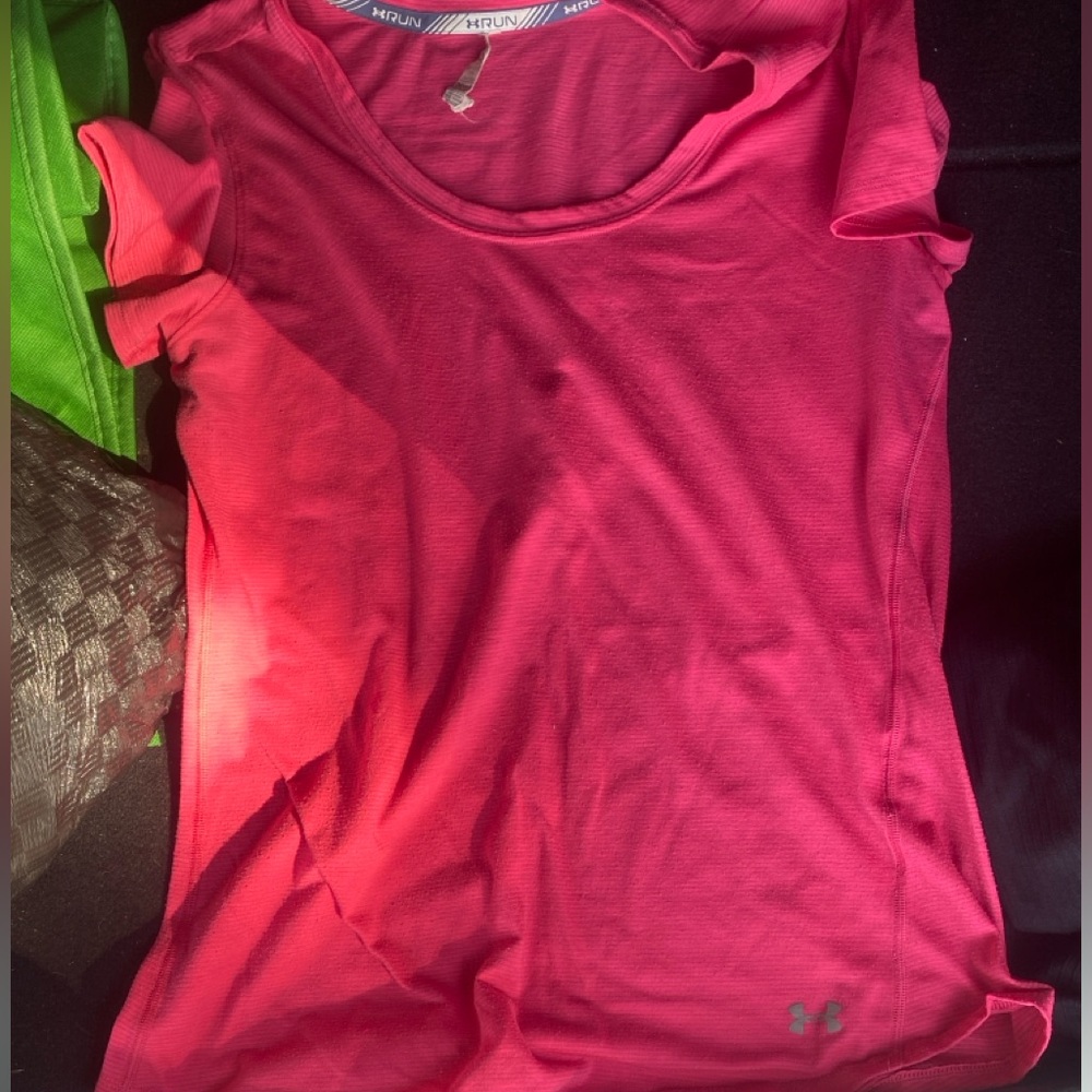 Under armor hot pink shirt
